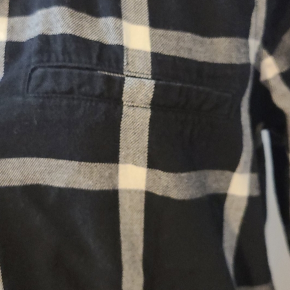 Old Navy Plaid Shirt - Picture 3 of 8